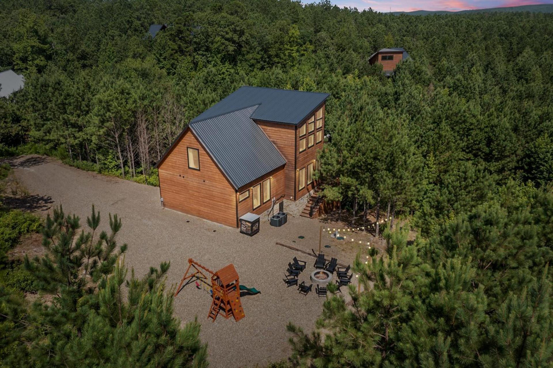 Pines And Recreation Villa Broken Bow Exteriör bild