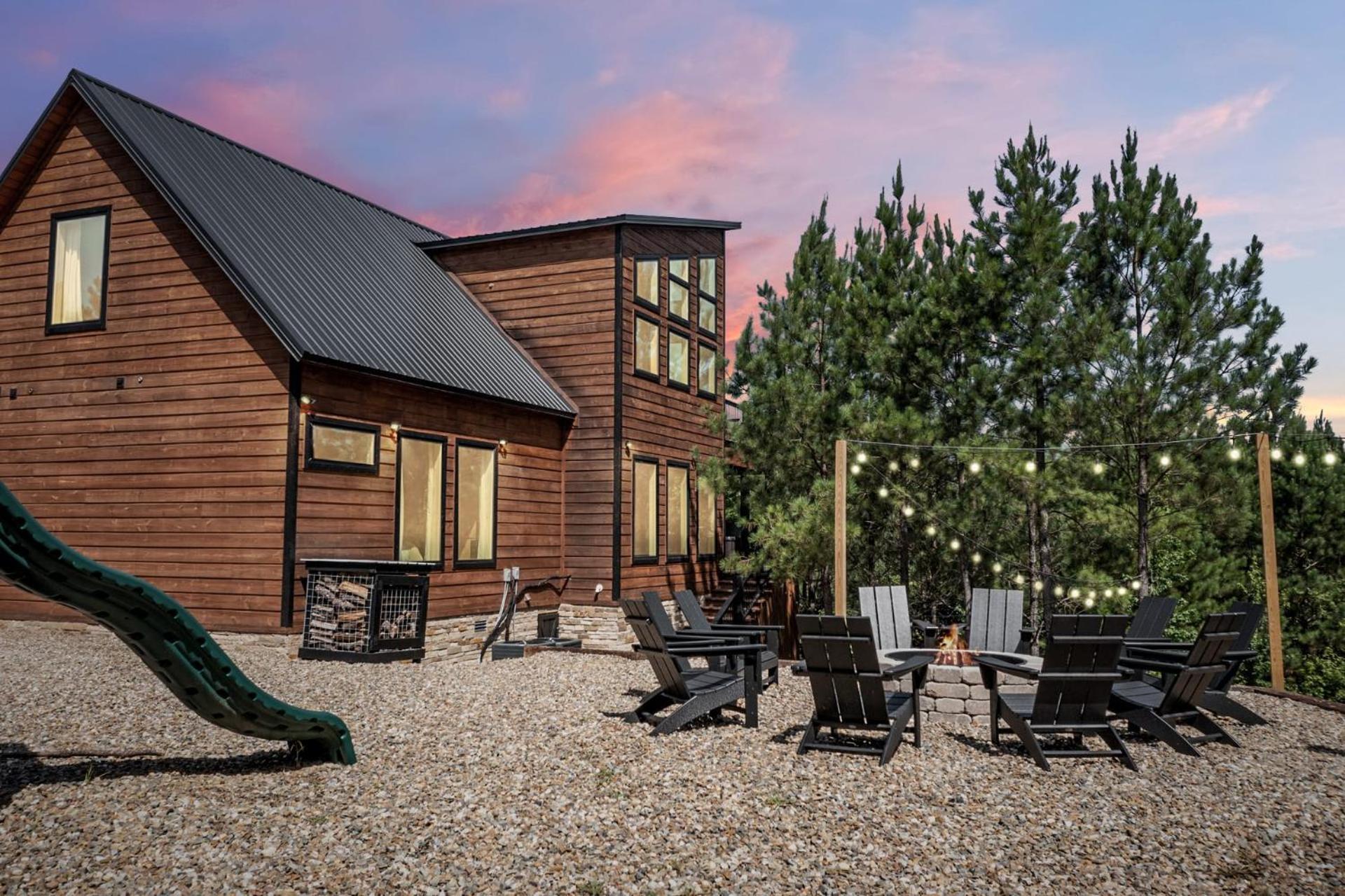 Pines And Recreation Villa Broken Bow Exteriör bild